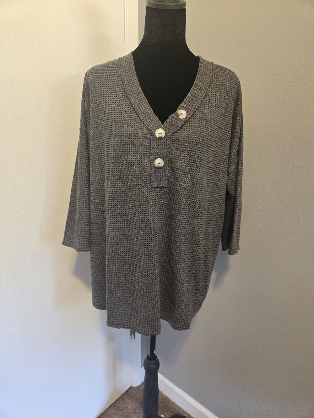 Andree By Unit Charcoal Grey Waffke Knkt Henley Top